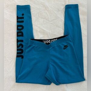 Nike Women's Just Do It leggings - Size Small
